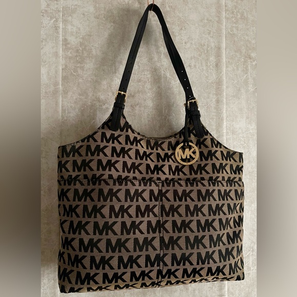 Michael Kors Jet Set Monogram Signature Logo Blk/Beige Shoulder/Satchel Tote Bag - Picture 5 of 12